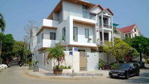 cai-tao-nha-moi-dep-sang-bien-doi-ngoi-nha-cu-thanh-villa-hien-dai